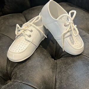 Sweet pea and Lilly white christening baptisms boy shoes size 6M